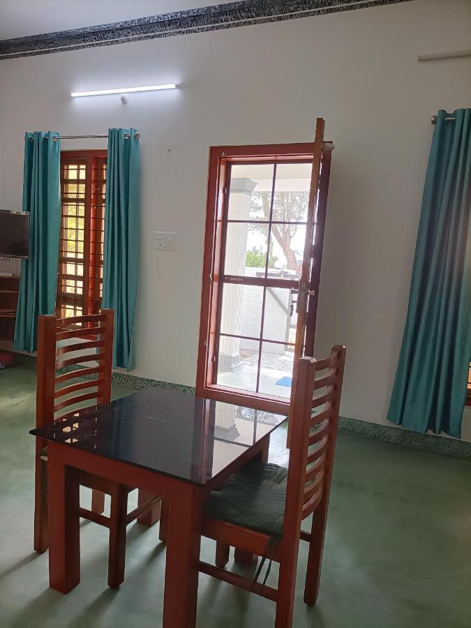 Kadalamma Beach Homestay アーラップーザ県 エクステリア 写真