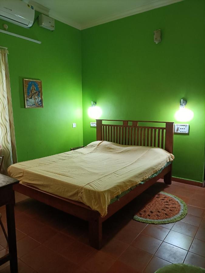 Kadalamma Beach Homestay アーラップーザ県 エクステリア 写真